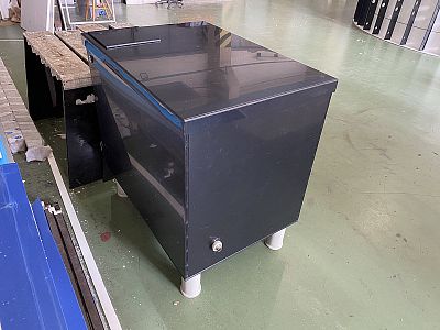 Custom-made sumps and tanks