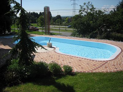 Customized swimming pool