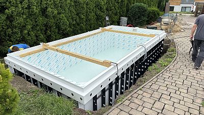 Installation and production of swimming pool with skimmer in Slavkov u Brna