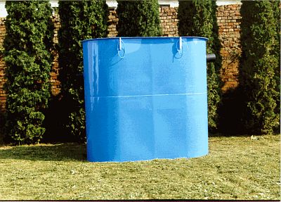 Oval waste sumps and tanks