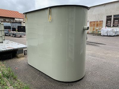 Oval waste sumps and tanks