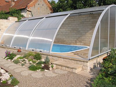 Roofing of swimming pools