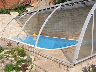 Roofing of swimming pools